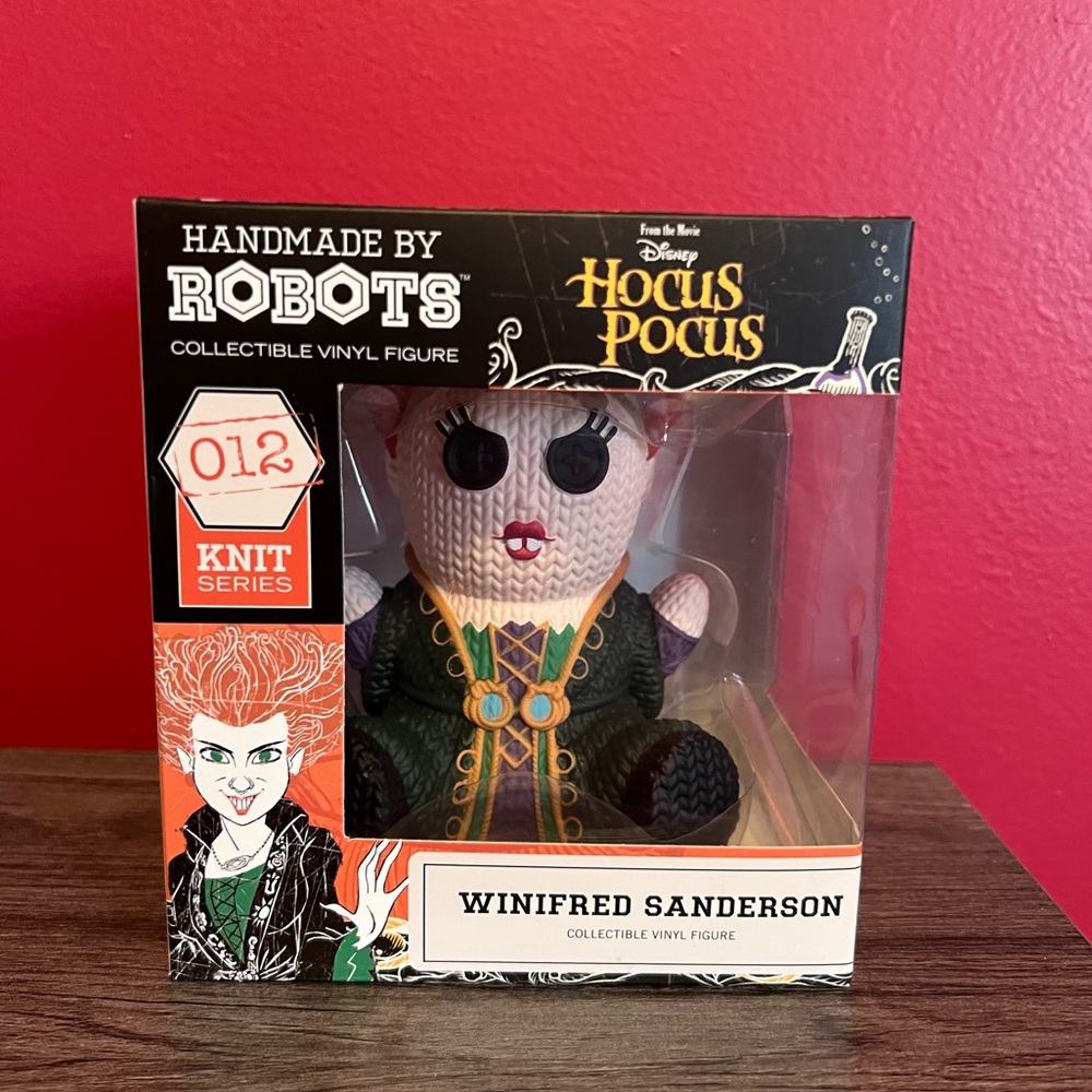 Winifred Sanderson ROBOTS Knit Series